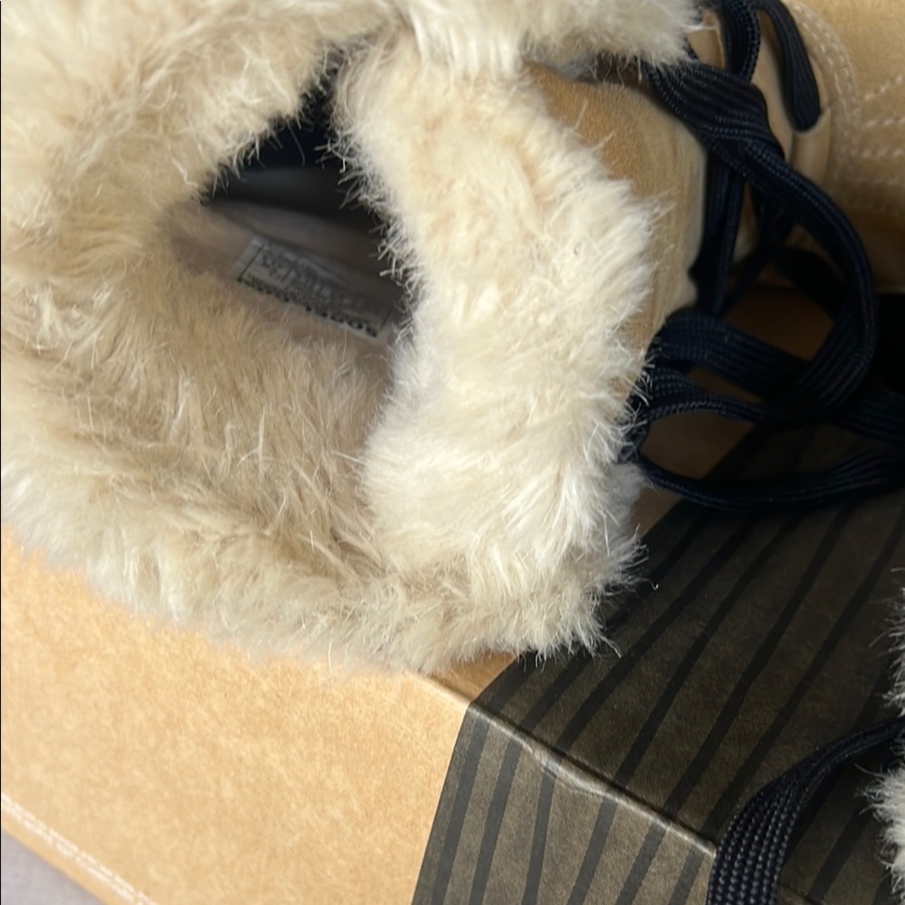 Sorel Tan and Black Winter Rain Boots Durable Design - Picture 9 of 9